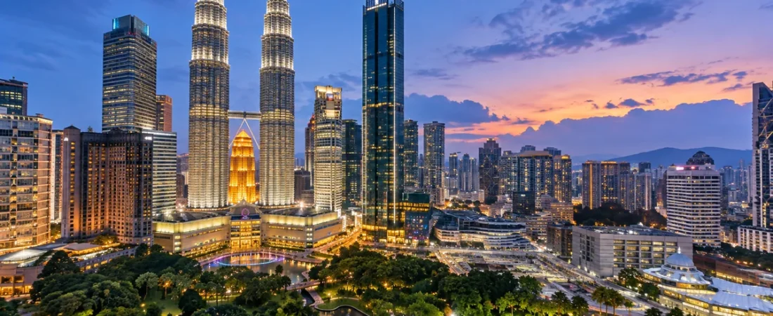 Kuala Lumpur Travel Guide: Best Things to Do & Travel Tips
