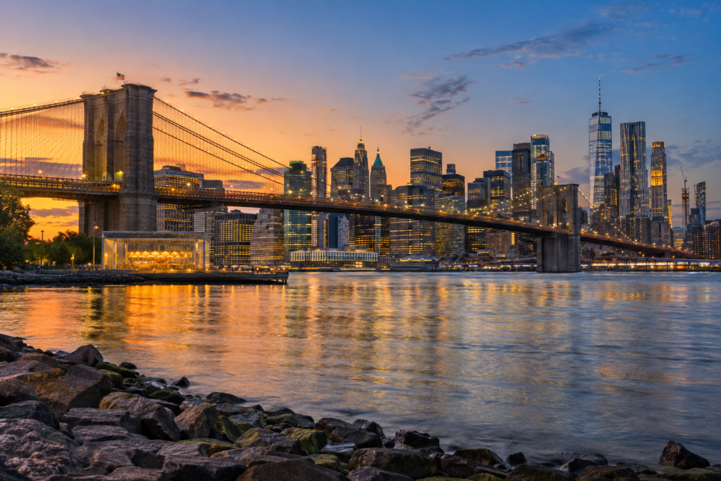 Manhattan skyline and Brooklyn Bridge viewed from Brooklyn